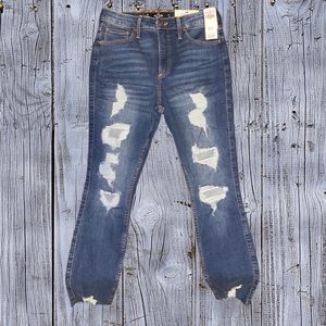 Distressed, Curvy High-Rise & Crop Super Skinny, Hollister Jeans